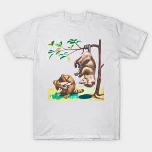 two raccoons talking vintage T-Shirt